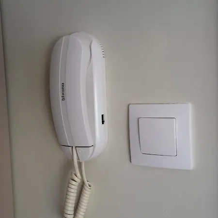 Olive 301 Apartment *
