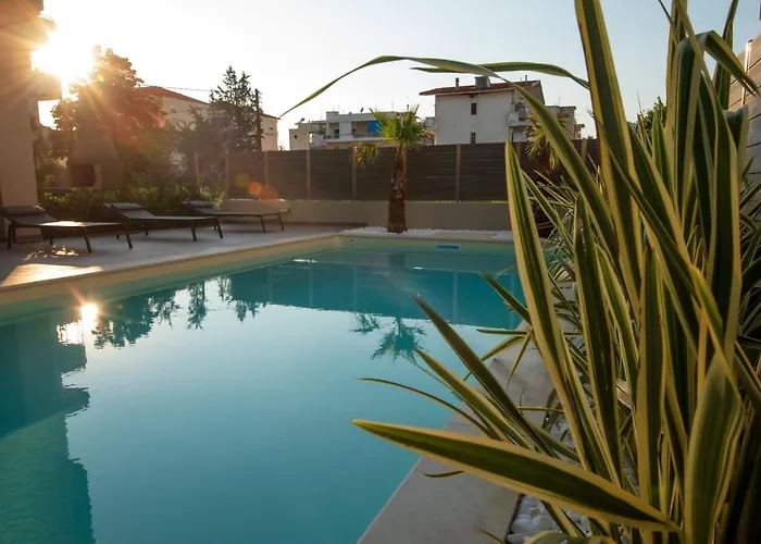 Olive 301 Apartment *